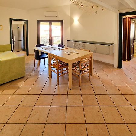 Murphy Holiday Home - Residenza Aldo Moro 02 La Maddalena  Esterno foto
