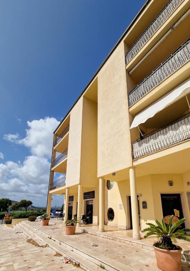 Murphy Holiday Home - Residenza Aldo Moro 02 La Maddalena  Esterno foto