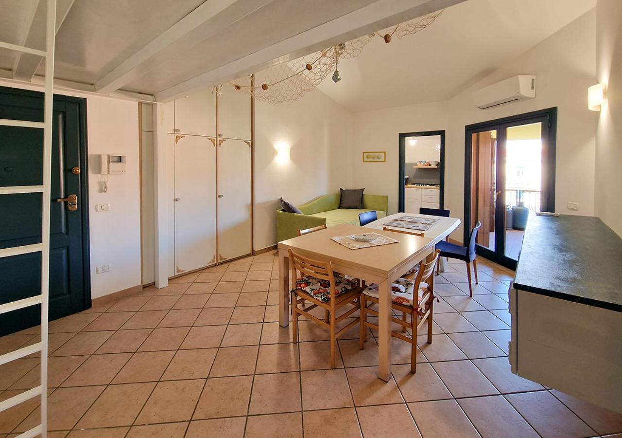 Murphy Holiday Home - Residenza Aldo Moro 02 La Maddalena  Esterno foto